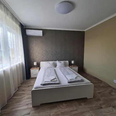 Surman Lägenhet Siófok